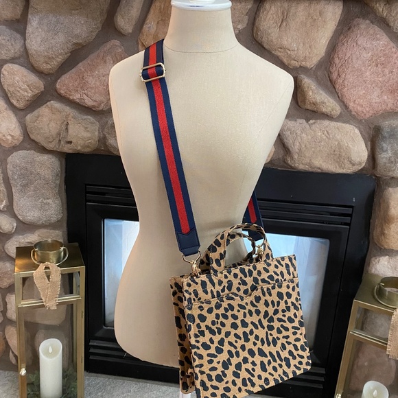 Stella & Dot The Game Changer Mini Crossbody Bag NWOT - Picture 1 of 6